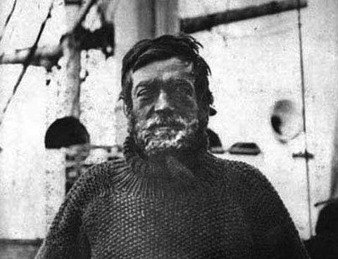 sir-ernest-shackleton-antarctic-explorer